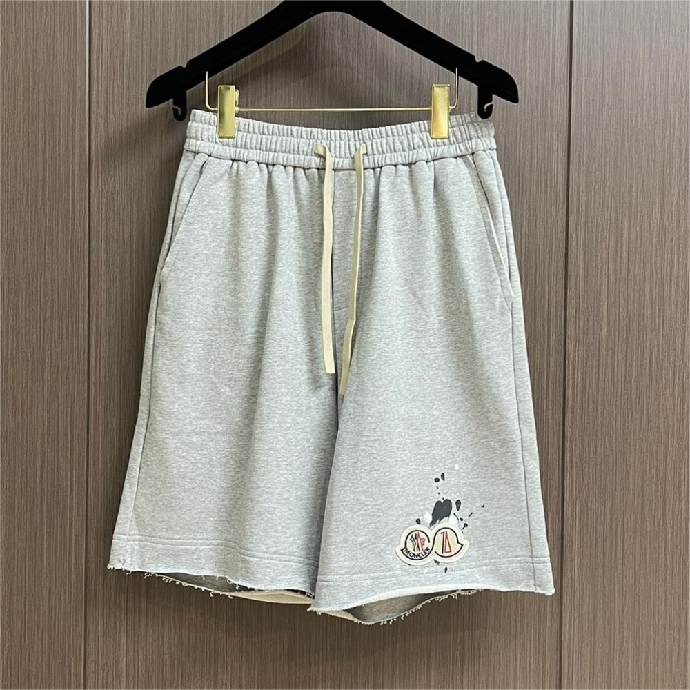 Moncler Men's Gray Casual Drawstring Shorts Size M